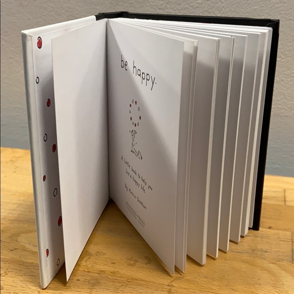 Small Book 📖 - Picture 4 of 5